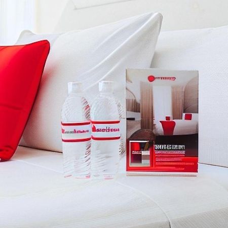 RedDoorz Plus @ Kaizen Suites Taft Avenue Manila Eksteriør billede