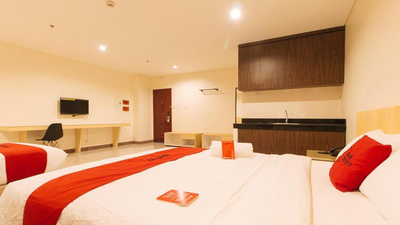 RedDoorz Plus @ Kaizen Suites Taft Avenue Manila Eksteriør billede
