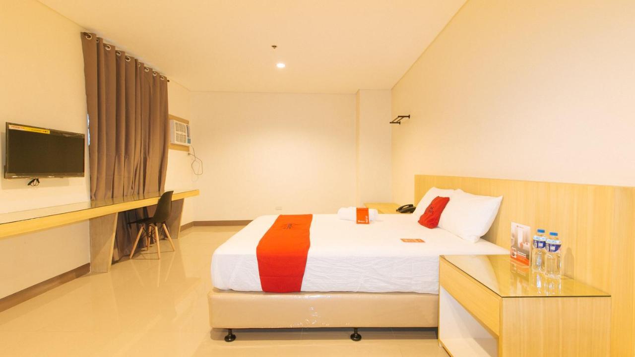 RedDoorz Plus @ Kaizen Suites Taft Avenue Manila Eksteriør billede