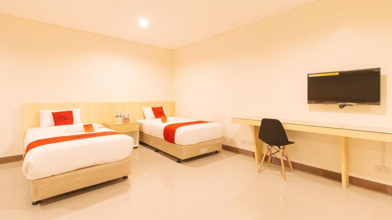 RedDoorz Plus @ Kaizen Suites Taft Avenue Manila Eksteriør billede