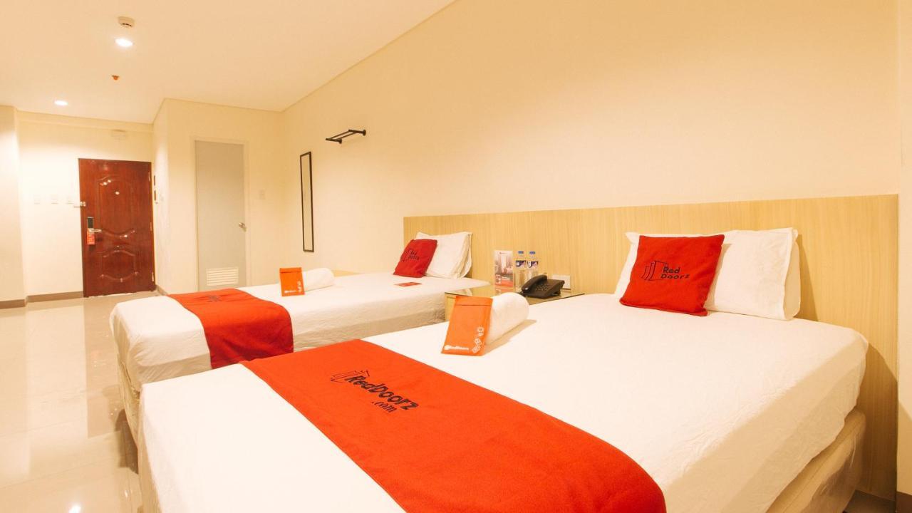 RedDoorz Plus @ Kaizen Suites Taft Avenue Manila Eksteriør billede